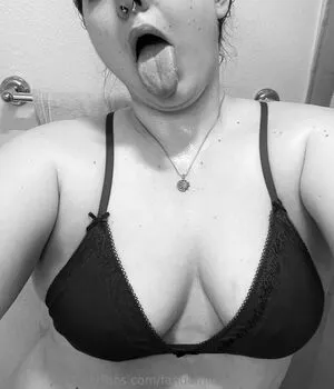 FandomReactions OnlyFans Leaked Free Thumbnail Picture - #EqE8I16VQt