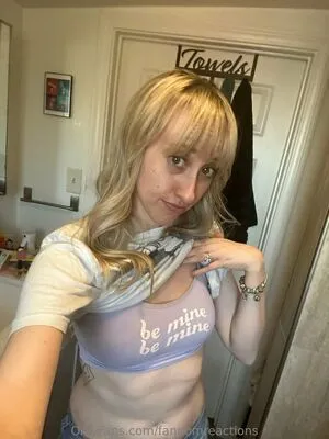 FandomReactions OnlyFans Leaked Free Thumbnail Picture - #FtRfAr2xLw