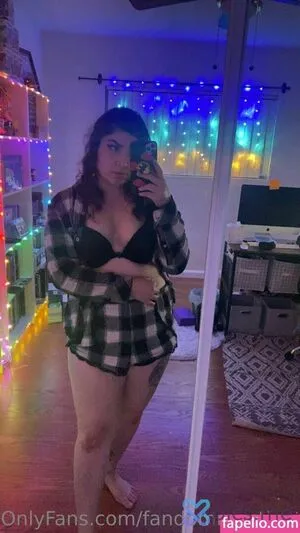 FandomReactions OnlyFans Leaked Free Thumbnail Picture - #KUzv1h5NOt