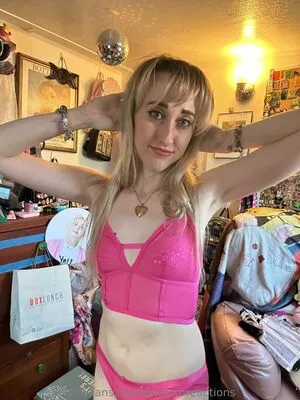 FandomReactions OnlyFans Leaked Free Thumbnail Picture - #P2x1HIzzzF