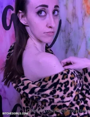 FandomReactions OnlyFans Leaked Free Thumbnail Picture - #TDFeqo7oPi