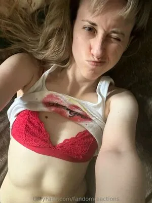 FandomReactions OnlyFans Leaked Free Thumbnail Picture - #UfaqA4DIuh