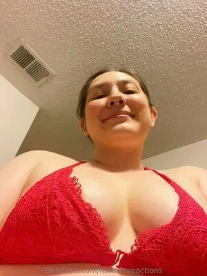 FandomReactions OnlyFans Leaked Free Thumbnail Picture - #de1vnH0YXf