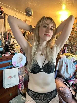 FandomReactions OnlyFans Leaked Free Thumbnail Picture - #k22Sxhpo7h