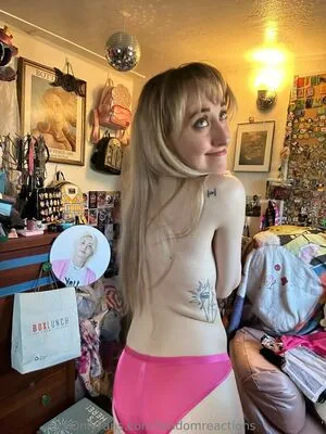 FandomReactions OnlyFans Leaked Free Thumbnail Picture - #kW9GC2lICP