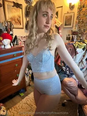 FandomReactions OnlyFans Leaked Free Thumbnail Picture - #lp9XWKfmCk