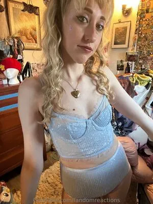 FandomReactions OnlyFans Leaked Free Thumbnail Picture - #pYOIGPIE1h