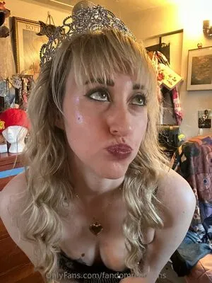 FandomReactions OnlyFans Leaked Free Thumbnail Picture - #q9ha1J7F7p