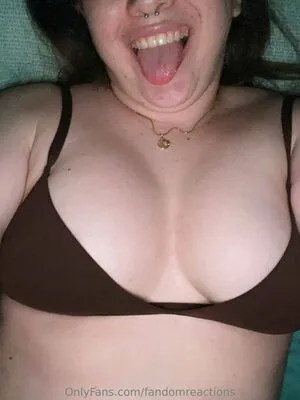 FandomReactions OnlyFans Leaked Free Thumbnail Picture - #uAXEtbFvI8