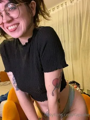 Fapcake OnlyFans Leaked Free Thumbnail Picture - #84TwkRL5uA