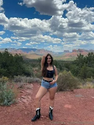 Farahasteri OnlyFans Leaked Free Thumbnail Picture - #DGbYVZsAsi