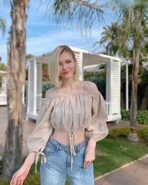 Farina Jo OnlyFans Leaked Free Thumbnail Picture - #jSrXCx2385