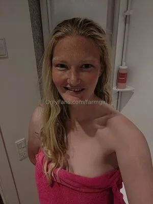 Farmgirl OnlyFans Leaked Free Thumbnail Picture - #Z5eFP73fB2