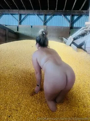 Farmwifegonewild OnlyFans Leaked Free Thumbnail Picture - #8j1VzHbdmG