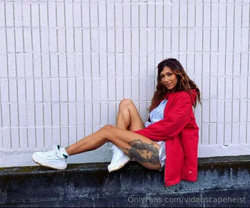 Farrahfahrenhite OnlyFans Leaked Free Thumbnail Picture - #QKCBtWnvOy