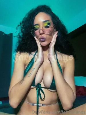 Farrahfangs OnlyFans Leaked Free Thumbnail Picture - #C4zFhzYvpO