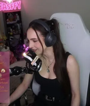 Fasffy OnlyFans Leaked Free Thumbnail Picture - #5tnONMI6Yq