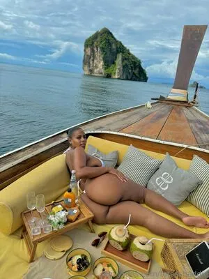 Fatassbaddie OnlyFans Leaked Free Thumbnail Picture - #hjwreeOf8s
