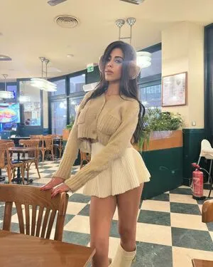 Fatimae00 OnlyFans Leaked Free Thumbnail Picture - #6Vr7u4b3Rf
