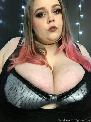 Fatstonerchick Free OnlyFans Leaked Free Thumbnail Picture - #376dLfhosC