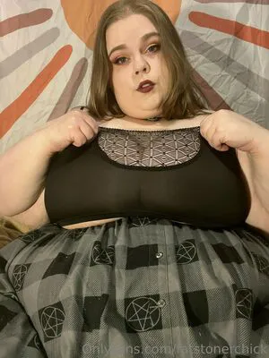 Fatstonerchick OnlyFans Leaked Free Thumbnail Picture - #XQvd1itzxK
