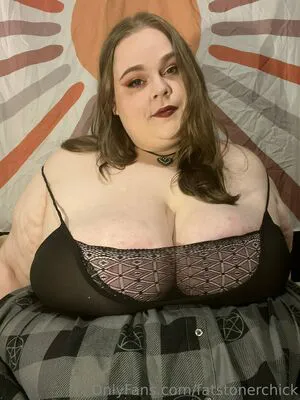 Fatstonerchick OnlyFans Leaked Free Thumbnail Picture - #sA6a3mlBpd