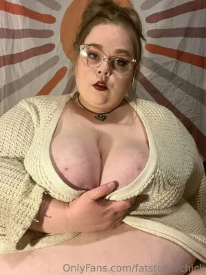 Fatstonerchick OnlyFans Leaked Free Thumbnail Picture - #ttuoG6V6xu