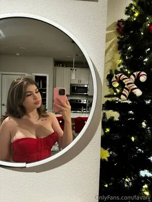 Favaly OnlyFans Leaked Free Thumbnail Picture - #igCgyA1FOJ