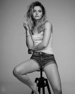 Faye Van Hest OnlyFans Leaked Free Thumbnail Picture - #4yd0MqGep7