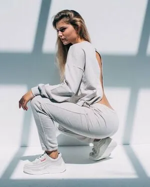 Faye Van Hest OnlyFans Leaked Free Thumbnail Picture - #EIjr40W8ex