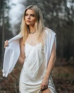 Faye Van Hest OnlyFans Leaked Free Thumbnail Picture - #HaQC5KtlRL