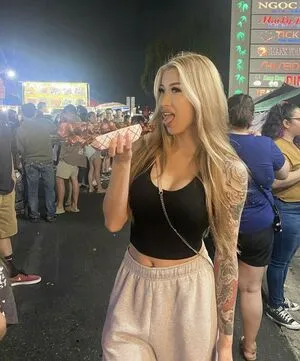 Feel Her Vibe OnlyFans Leaked Free Thumbnail Picture - #b2ZdGoHv7F