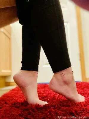 Feet Goddezz OnlyFans Leaked Free Thumbnail Picture - #kI2RXyPycA