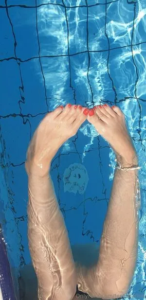 Feet Marina OnlyFans Leaked Free Thumbnail Picture - #JHSBTHVunC