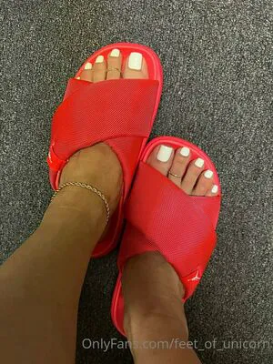 Feet Of Unicorn OnlyFans Leaked Free Thumbnail Picture - #dnsQ3FRbtg