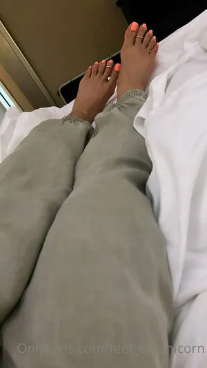 Feet Of Unicorn OnlyFans Leaked Free Thumbnail Picture - #sI6ZvkG60p
