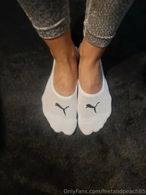 Feetandpeach85 OnlyFans Leaked Free Thumbnail Picture - #T3UYXRYQKI