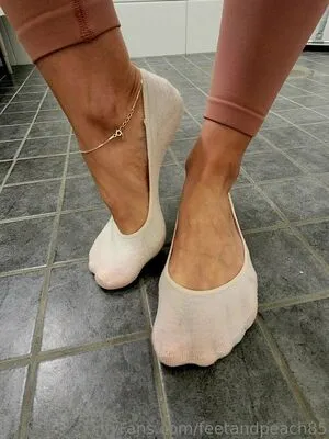 Feetandpeach85 OnlyFans Leaked Free Thumbnail Picture - #brzC5ZWUkR