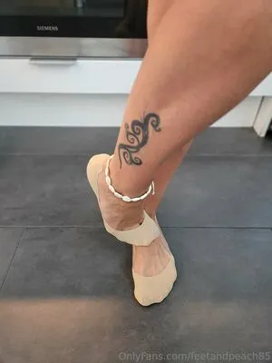 Feetandpeach85 OnlyFans Leaked Free Thumbnail Picture - #pkfsnWu509