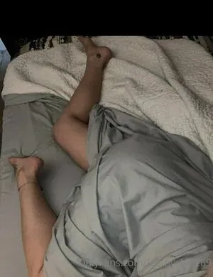 Feetbychloe69 OnlyFans Leaked Free Thumbnail Picture - #PignV5V67n