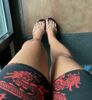 Feetbyfalliie OnlyFans Leaked Free Thumbnail Picture - #mLQX4lLUvi