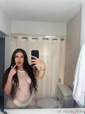 Feetbyselms OnlyFans Leaked Free Thumbnail Picture - #SYJ2HOrfIL