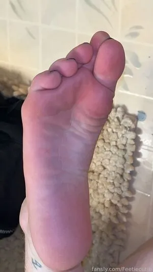 Feetiecutie OnlyFans Leaked Free Thumbnail Picture - #G4JX2C5Mm7