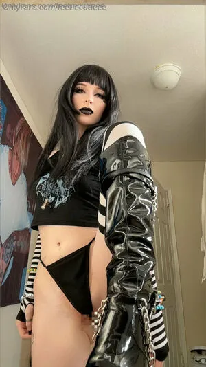 Feetiecutieee OnlyFans Leaked Free Thumbnail Picture - #8EkfrwhcYt