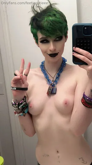 Feetiecutieee OnlyFans Leaked Free Thumbnail Picture - #XjL51feood