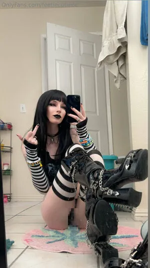 Feetiecutieee OnlyFans Leaked Free Thumbnail Picture - #ZaTyTksfby