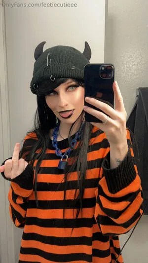 Feetiecutieee OnlyFans Leaked Free Thumbnail Picture - #i6WddPaqd9