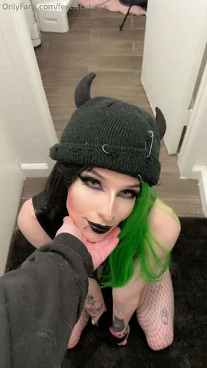 Feetiecutieee OnlyFans Leaked Free Thumbnail Picture - #kjG7oe3I19