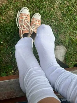 Feetlauralove OnlyFans Leaked Free Thumbnail Picture - #MdpDVHGNys