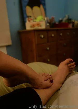 Feetloretta OnlyFans Leaked Free Thumbnail Picture - #2Zqm2GlKXq